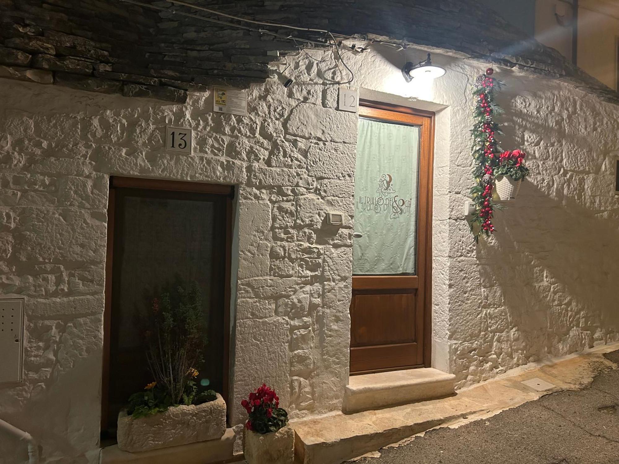Il Trullo Dei Sogni Apartment อัลเบโรเบลโล ภายนอก รูปภาพ