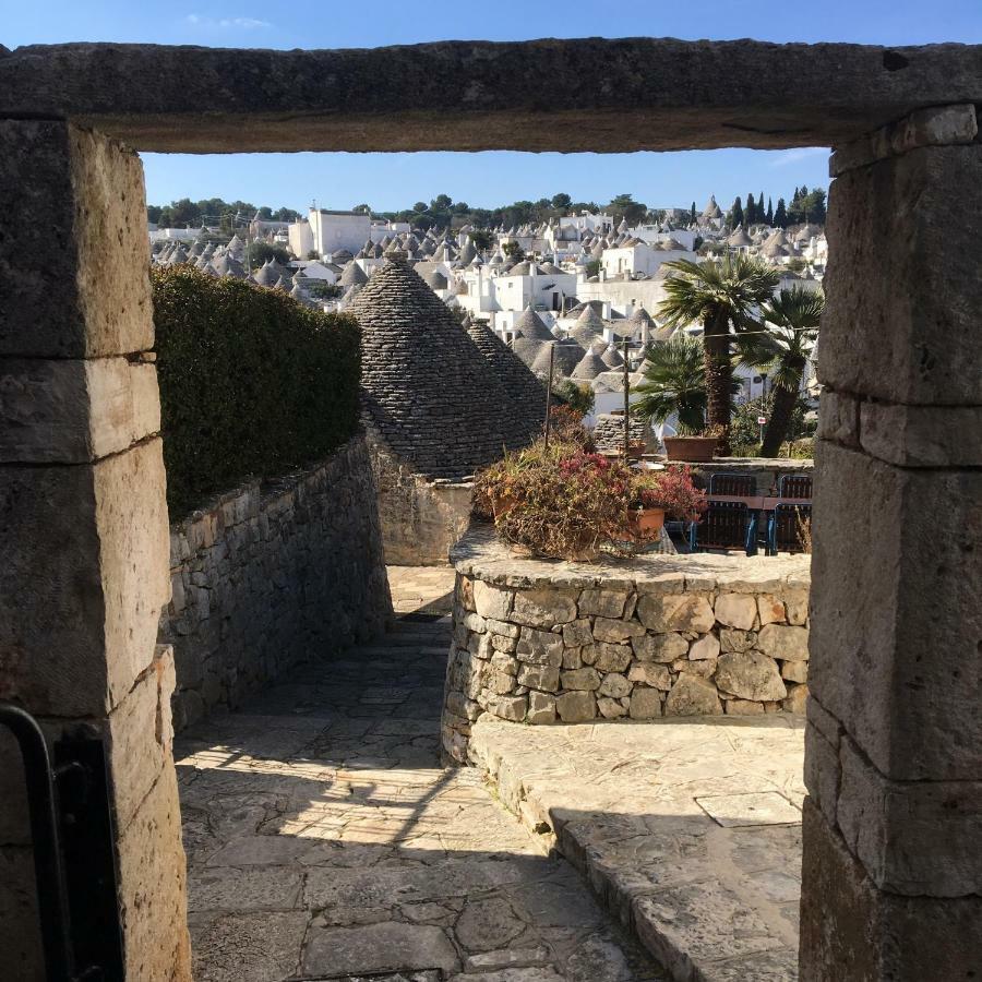 Il Trullo Dei Sogni Apartment อัลเบโรเบลโล ภายนอก รูปภาพ
