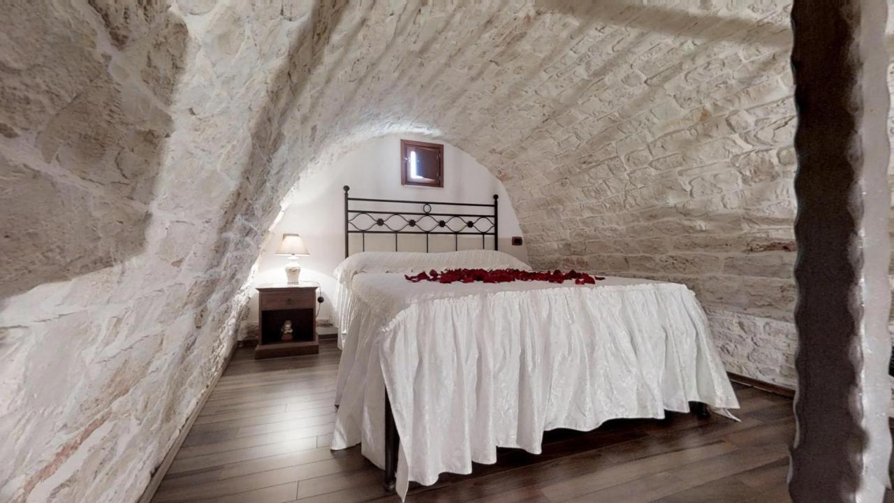 Il Trullo Dei Sogni Apartment อัลเบโรเบลโล ภายนอก รูปภาพ